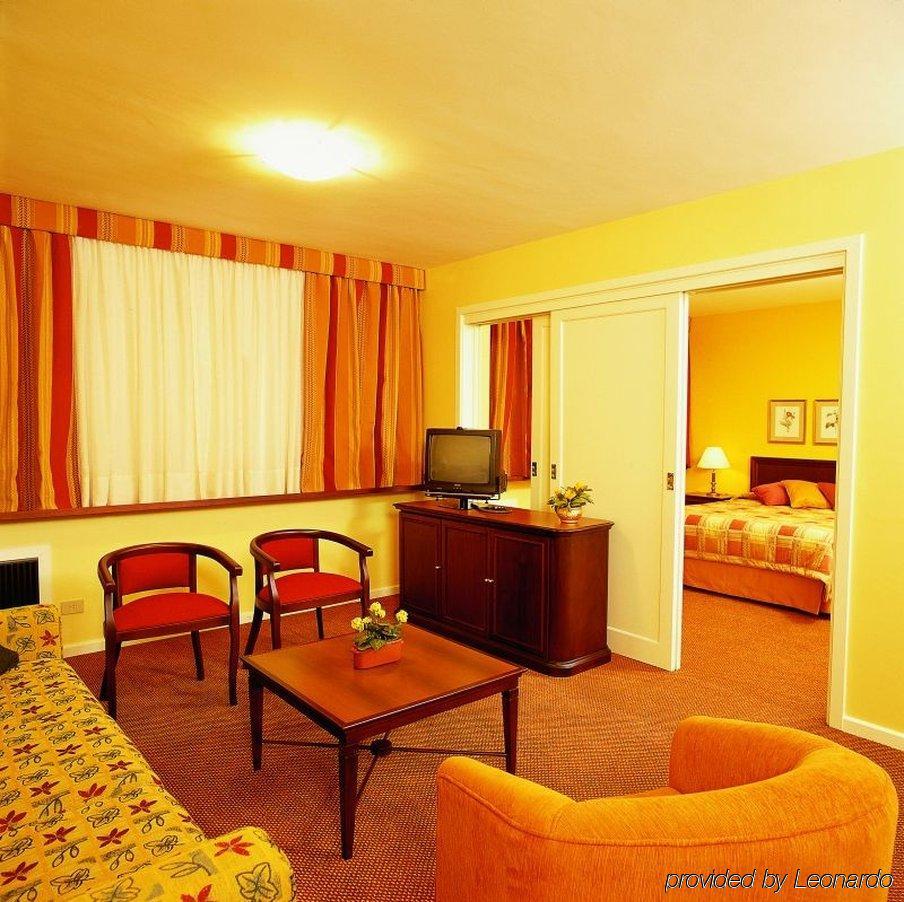 Hotel Deville Curitiba Batel Cameră foto
